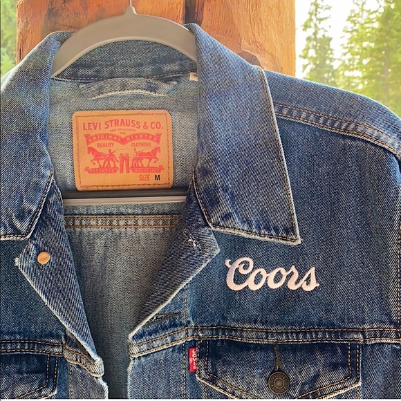 LEVI denim jacket. NEW. - Picture 2 of 4